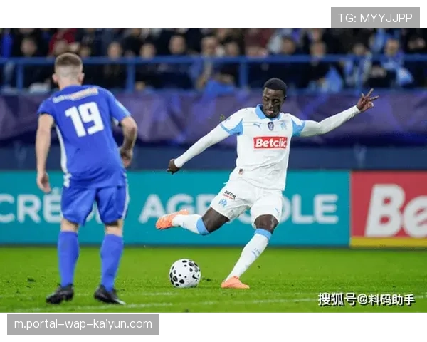 朗斯防线五名主力伤缺，客场挑战里昂面临重组考验