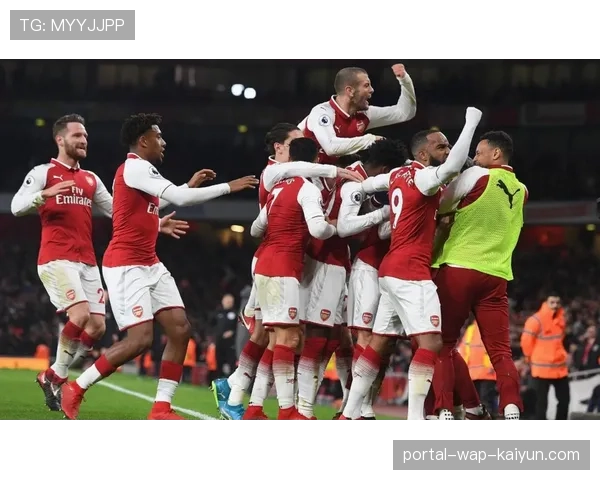 阿森纳第53分钟连换三人 埃泽特罗萨德道曼替补登场